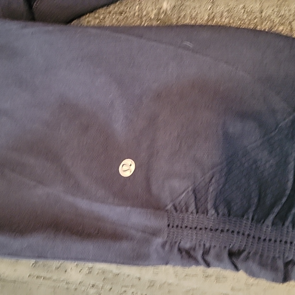 Lululemon In the Flow II Crop Ruched Pants Size 4 - Picture 3 of 9